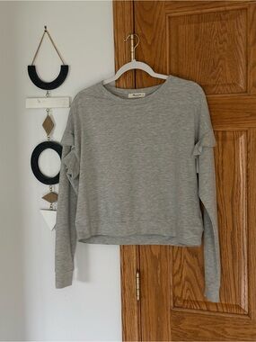 Women's Light Gray Ruffle-Sleeve Sweatshirt - Casual Crewneck